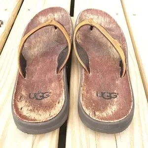 MENS Ugg Tidelands Flip Flop Size 9 UGG | Shoes | Mens Ugg Tidelands Flip Flop Size 9 | Poshmark main image 3